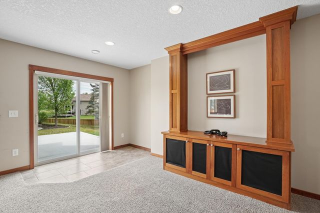 11292 Lambert Court, Hanover, MN 55341
