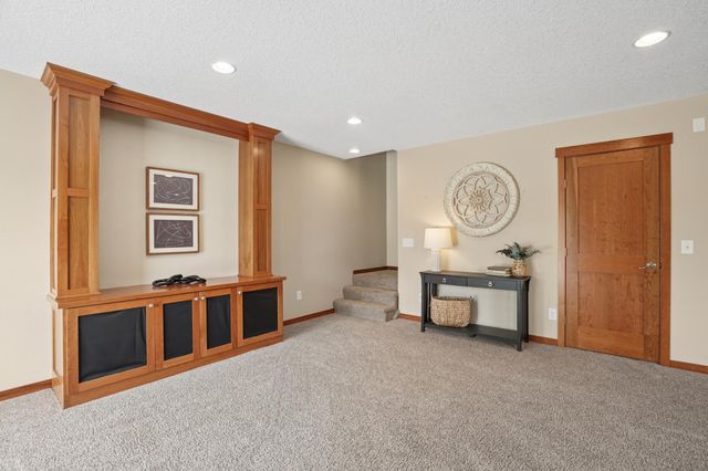 11292 Lambert Court, Hanover, MN 55341