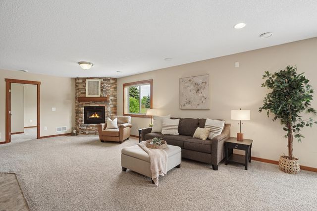 11292 Lambert Court, Hanover, MN 55341