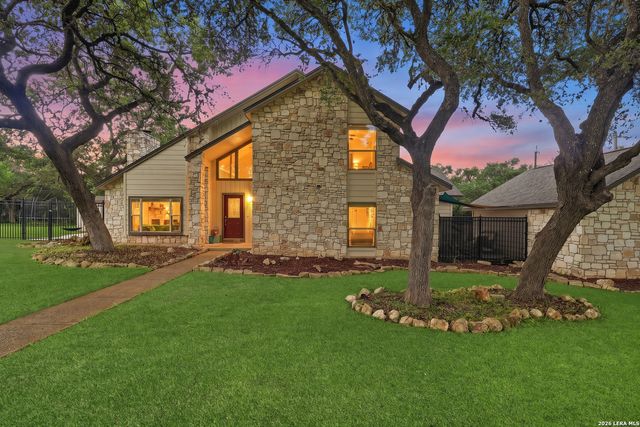 8430 Twisted Oaks, Garden Ridge, TX 78266