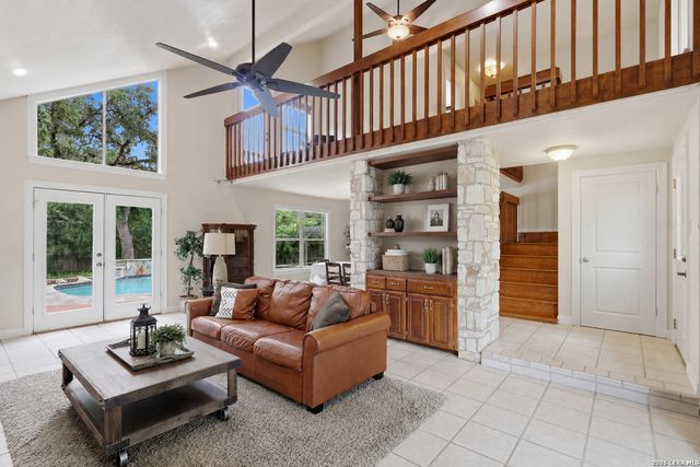 8430 Twisted Oaks, Garden Ridge, TX 78266