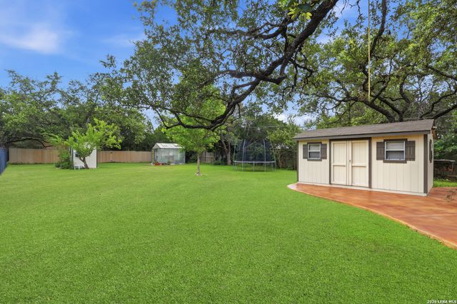 8430 Twisted Oaks, Garden Ridge, TX 78266