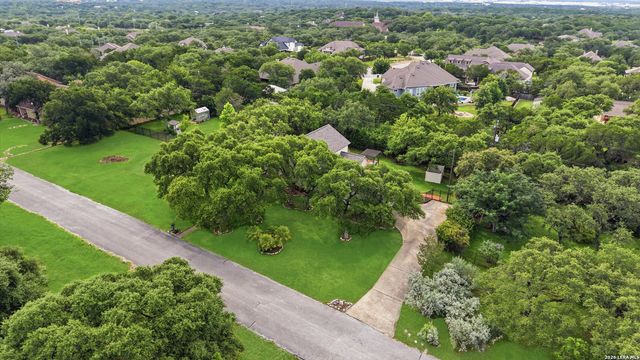 8430 Twisted Oaks, Garden Ridge, TX 78266