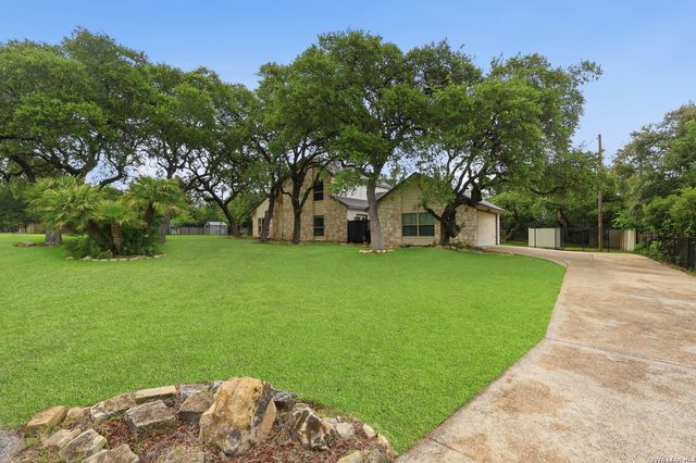 8430 Twisted Oaks, Garden Ridge, TX 78266