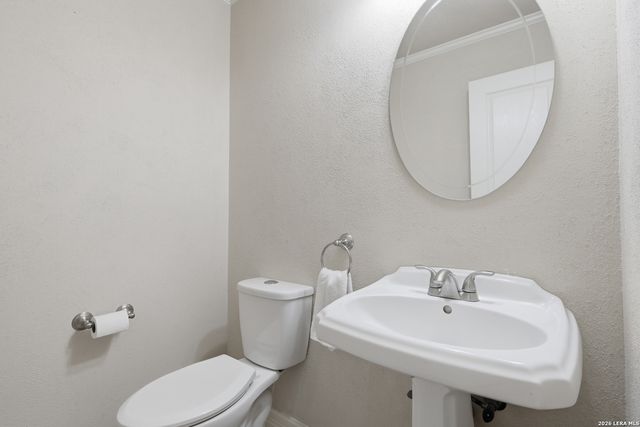 8430 Twisted Oaks, Garden Ridge, TX 78266