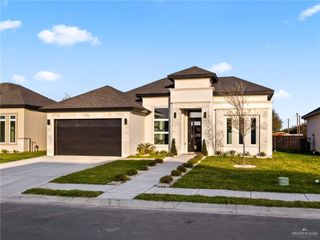 3009 N Rosalinda Lane, Edinburg, TX 78542