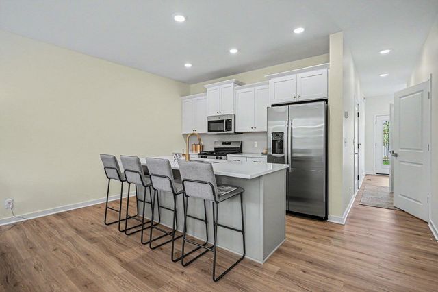 1978 S Shorewood Lane, Holland, MI 49423