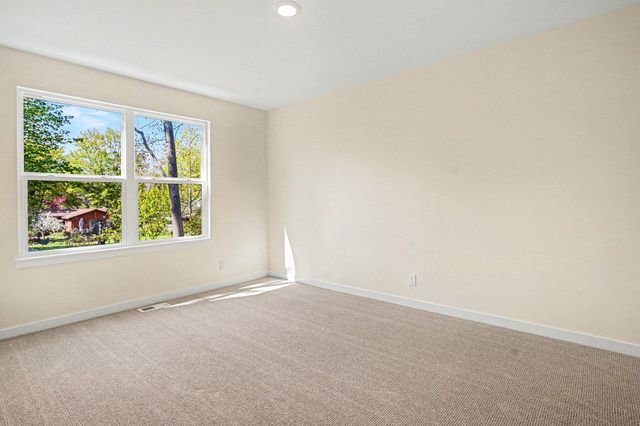 1978 S Shorewood Lane, Holland, MI 49423