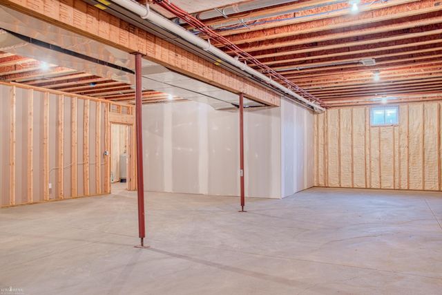 845 N Hintz Road, Owosso, MI 48867