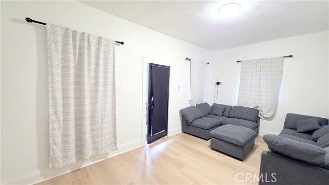 167 N 4th Avenue, Upland, CA 91786