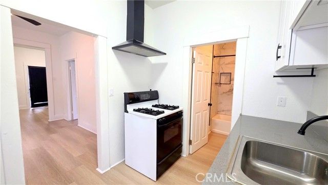 167 N 4th Avenue, Upland, CA 91786