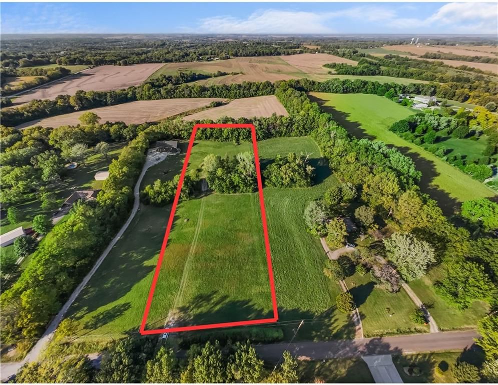 32810 E Perry Road, Grain Valley, MO 64029