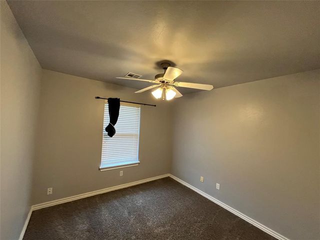 753 Caroline Drive, Yukon, OK 73099