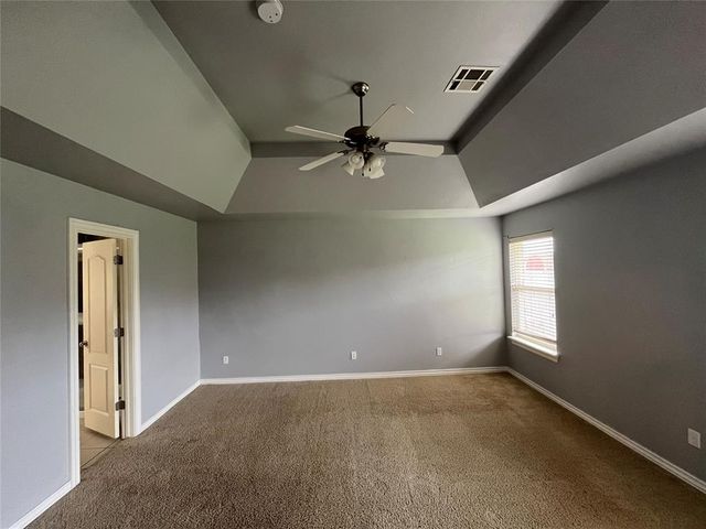 753 Caroline Drive, Yukon, OK 73099