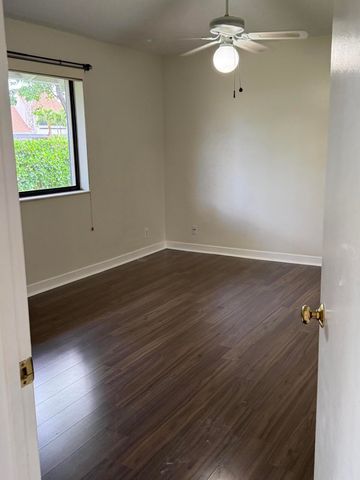 112 Club Drive, Palm Beach Gardens, FL 33418