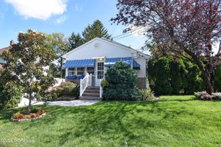 16 Cheesequake Road, Sayreville, NJ 08872