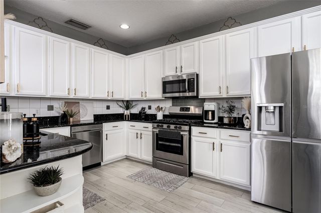 4006 101ST AVENUE E, Parrish, FL 34219