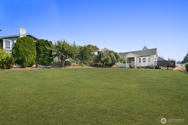 1315 S 7th St, Renton, WA 98057