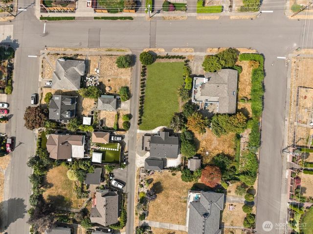 1315 S 7th St, Renton, WA 98057
