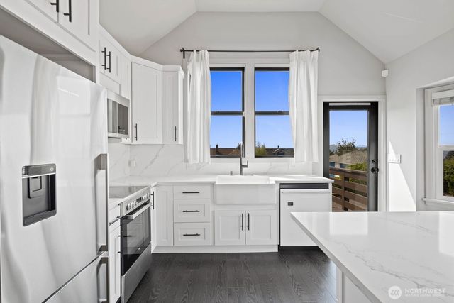 1315 S 7th St, Renton, WA 98057