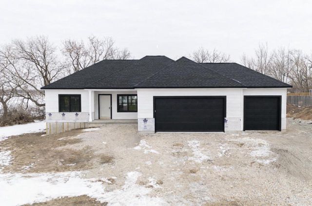 2050 Arbor Ridge Way, Janesville, WI 53548