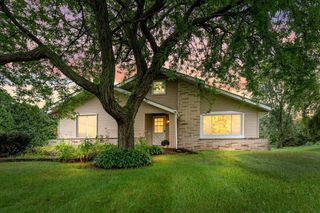 5591 Jacqueline DRIVE, West Bend, WI 53095