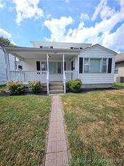 207 S Elm Street, Clarksville, IN 47129