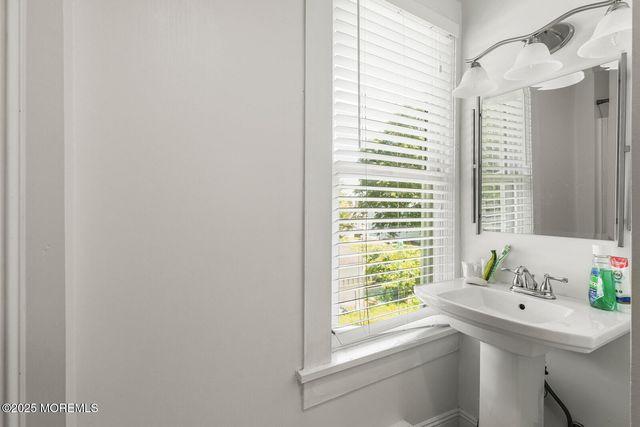 496 W Park Avenue, Ocean Twp, Oakhurst, NJ 07755