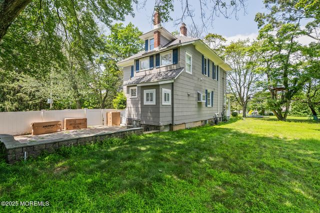 496 W Park Avenue, Ocean Twp, Oakhurst, NJ 07755