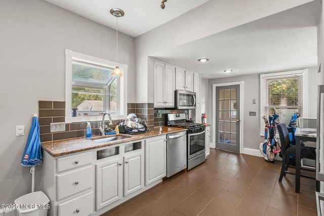 496 W Park Avenue, Ocean Twp, Oakhurst, NJ 07755