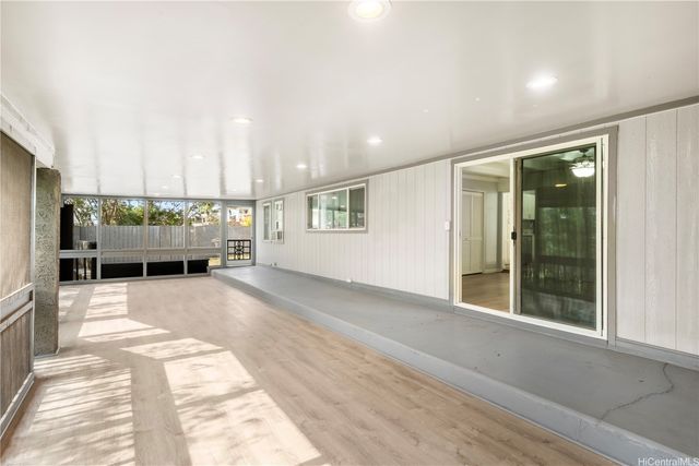 99-633 Hulumanu Street, Aiea, HI 96701