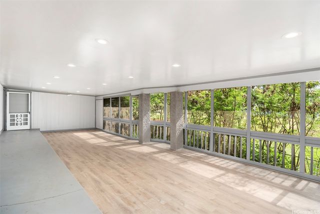 99-633 Hulumanu Street, Aiea, HI 96701