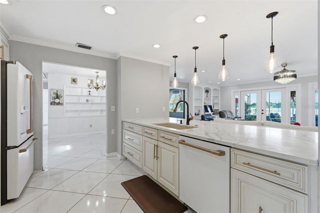 3678 E LAKE DRIVE, Land O Lakes, FL 34639