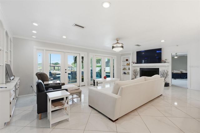 3678 E LAKE DRIVE, Land O Lakes, FL 34639