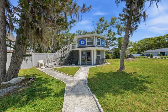 3678 E LAKE DRIVE, Land O Lakes, FL 34639