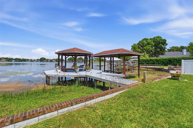 3678 E LAKE DRIVE, Land O Lakes, FL 34639