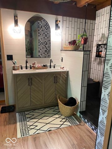 5239 Five Points Road, Indianapolis, IN 46239