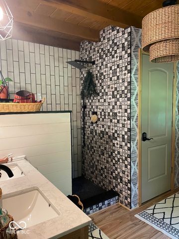 5239 Five Points Road, Indianapolis, IN 46239