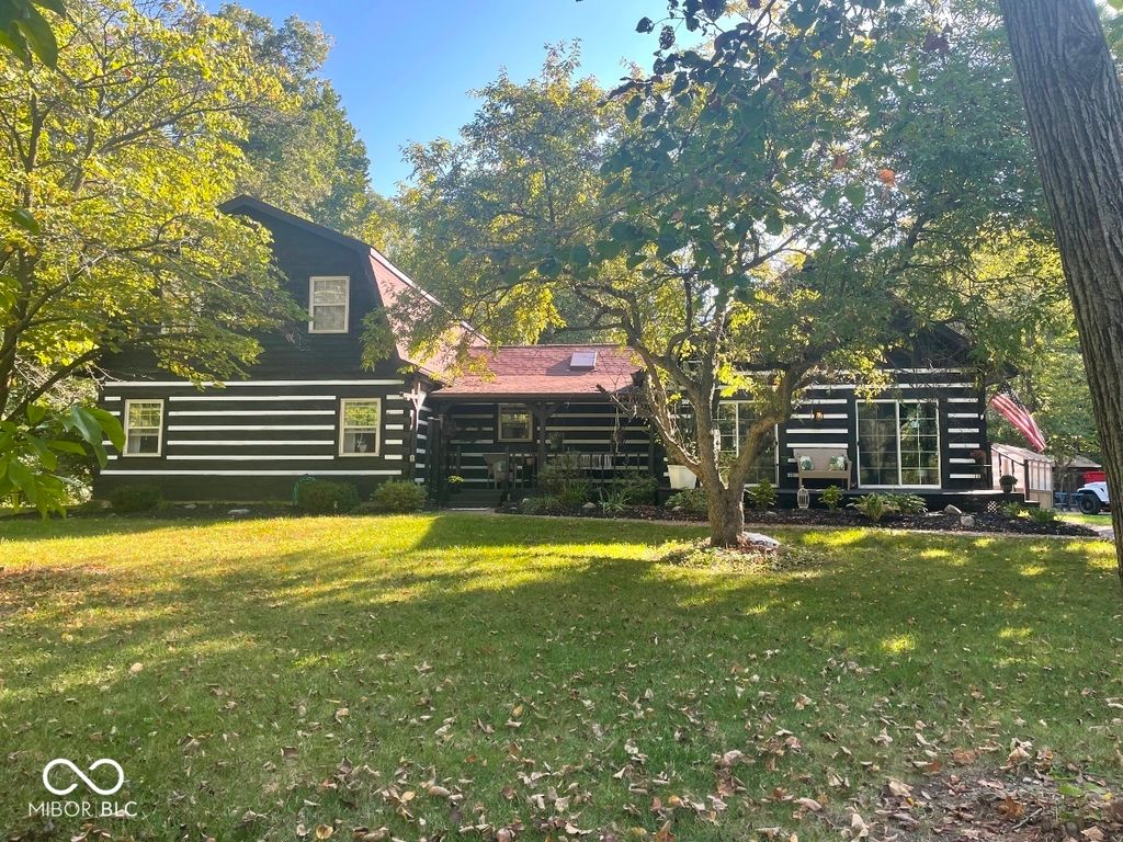 5239 Five Points Road, Indianapolis, IN 46239