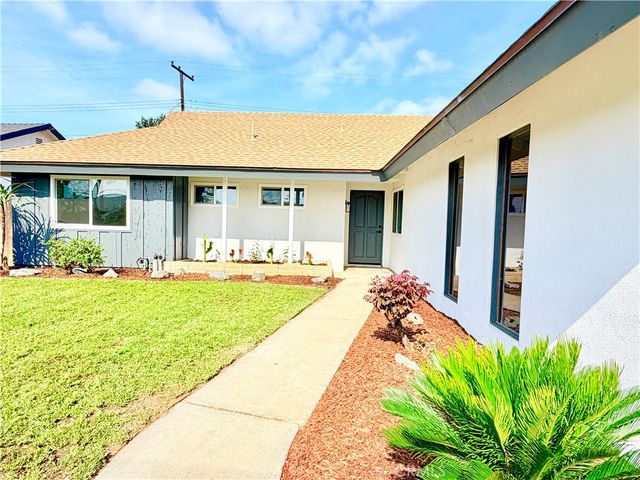 506 S Arapaho, Santa Ana, CA 92704
