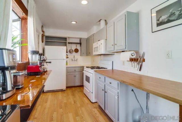 4053-55 Jewell, San Diego, CA 92109