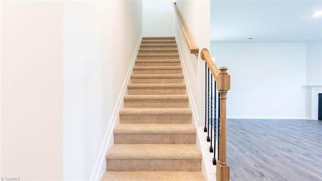 406 Grant Ryan Drive, Jamestown, NC 27282