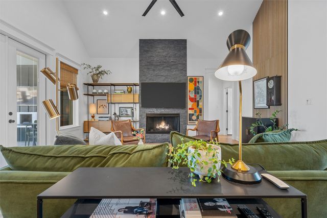 132 Cattail Court, Robinson, TX 76706