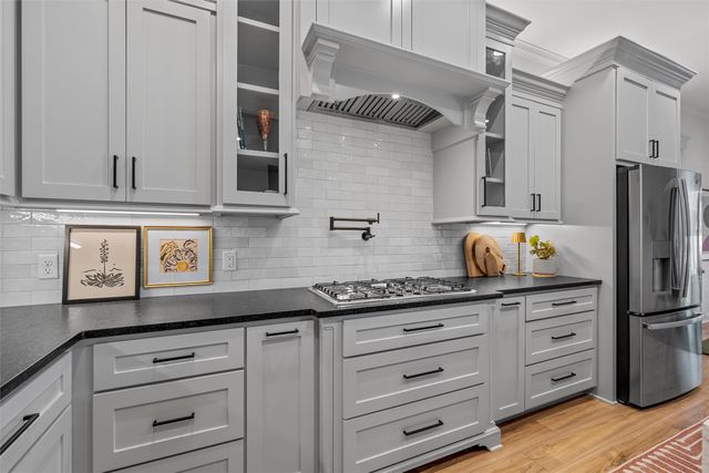 132 Cattail Court, Robinson, TX 76706