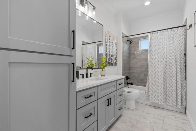 132 Cattail Court, Robinson, TX 76706