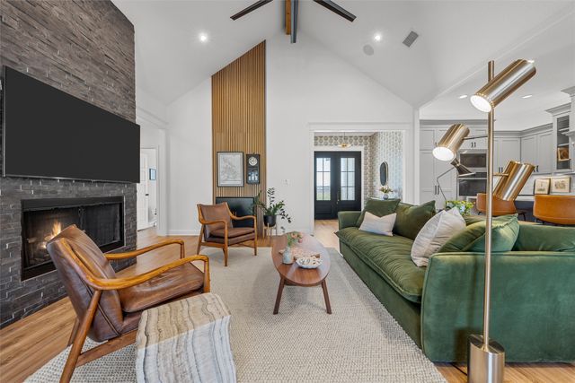 132 Cattail Court, Robinson, TX 76706