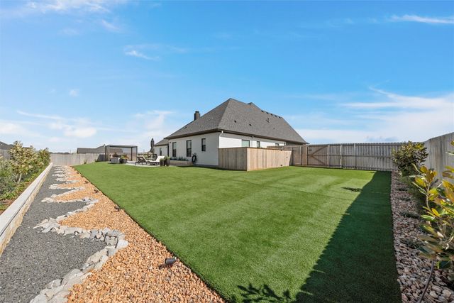 132 Cattail Court, Robinson, TX 76706