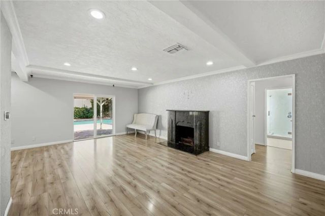 7108 Mammoth, Van Nuys, CA 91405