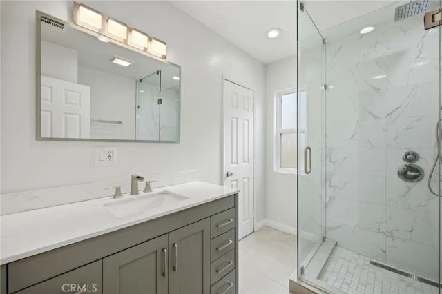 7108 Mammoth, Van Nuys, CA 91405