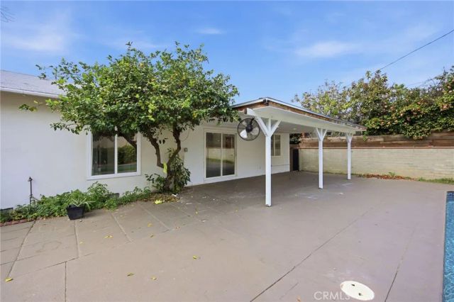 7108 Mammoth, Van Nuys, CA 91405